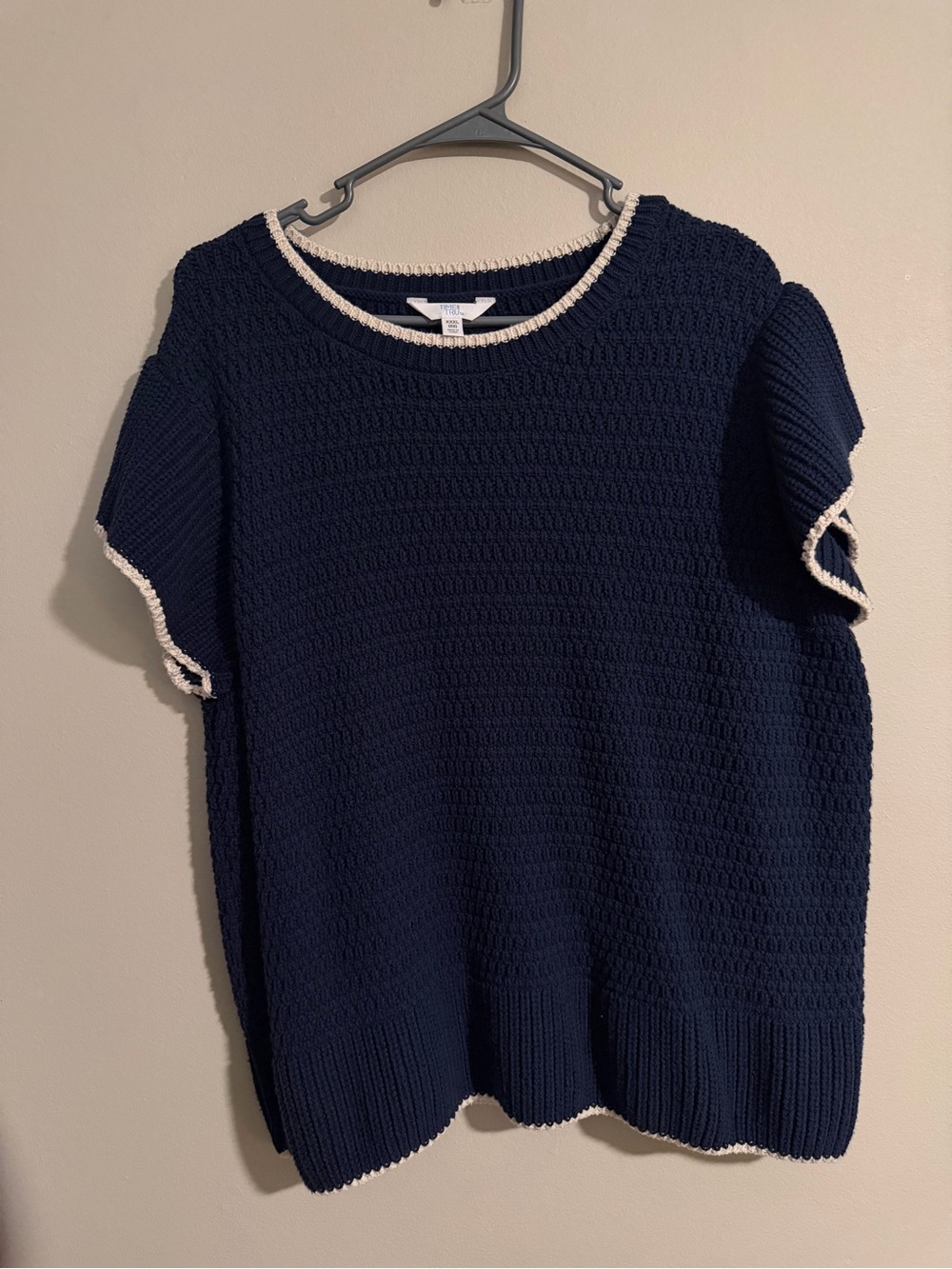 Time and Tru Navy Knit Short-Sleeve Sweater with Cream Trim